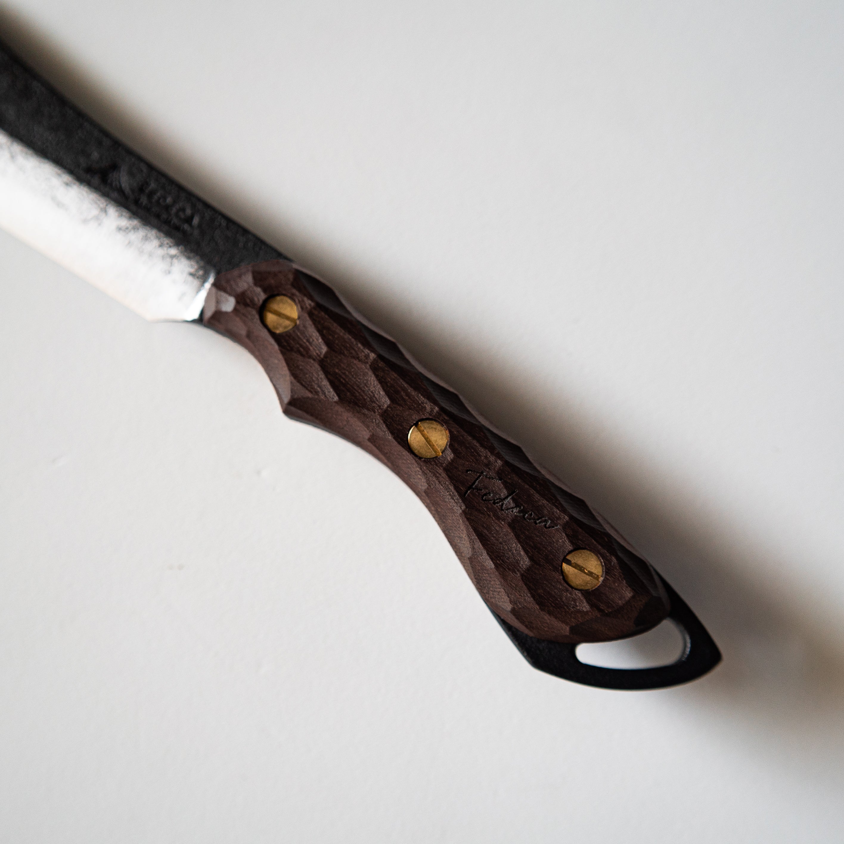 【強化木】鍛造バトニング鉈 名栗ブラウン 16,500円
